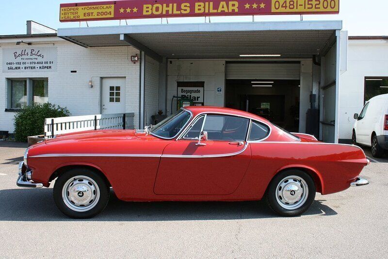 Röd Begagnad 1966 Volvo P1800 Sportkupé | 289 000 kr - Bild 1/4