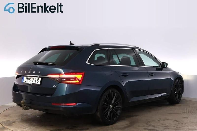 Begagnad Skoda Superb Business Line 218 HK (160 kW) 2021 Blå Kombi