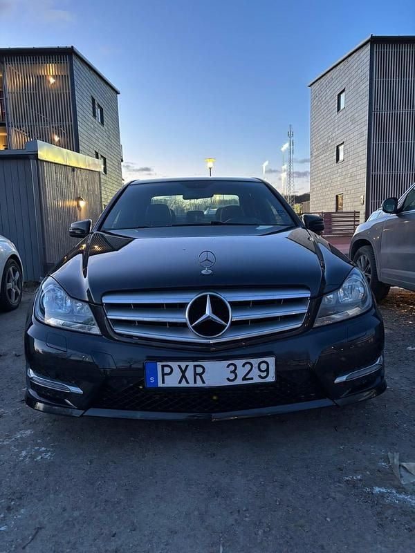 Begagnad 2013 Mercedes C220 | 75 000 kr (Marknadspris) - Bild 1/4