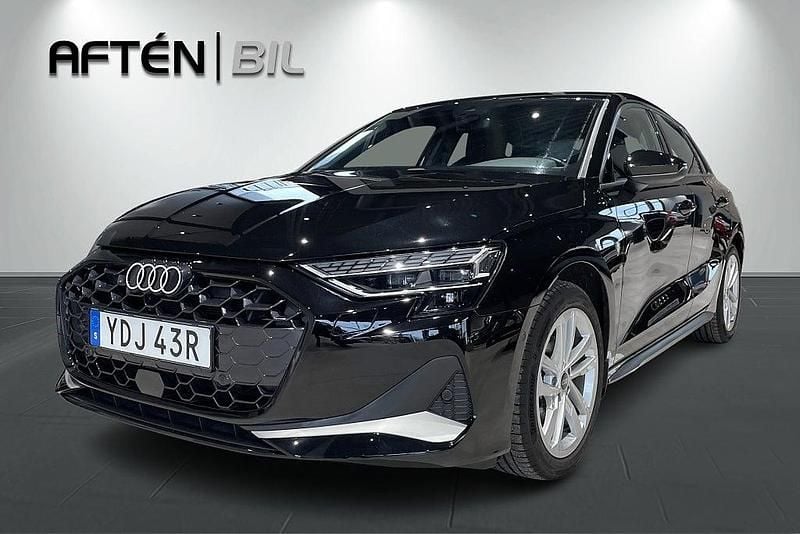 Svart Begagnad 2024 Audi A3 Advanced Plus Halvkombi | 308 900 kr (Lite dyr) - Bild 1/3