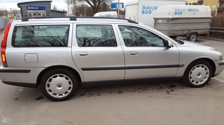 Sald Volvo V70 T5 01 Begagnad 2001 37 499 Mil I Norrkoping