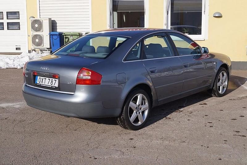 Begagnad Audi A6 150 HK (110 kW) 1999 Grå Sedan