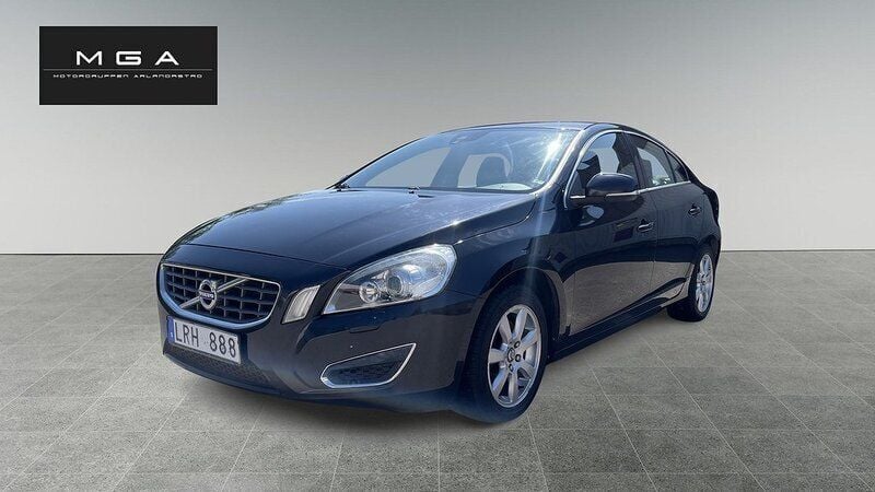 Svart Begagnad 2011 Volvo S60 Summum Sedan | 64 900 kr (Bra pris) - Bild 1/4