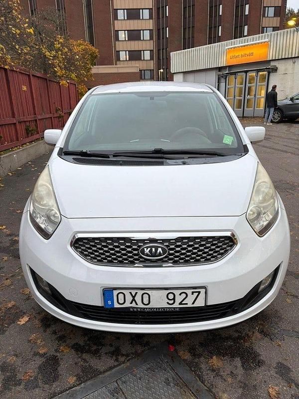 Begagnad 2011 Kia Venga Halvkombi | 35 000 kr (Marknadspris) - Bild 1/4