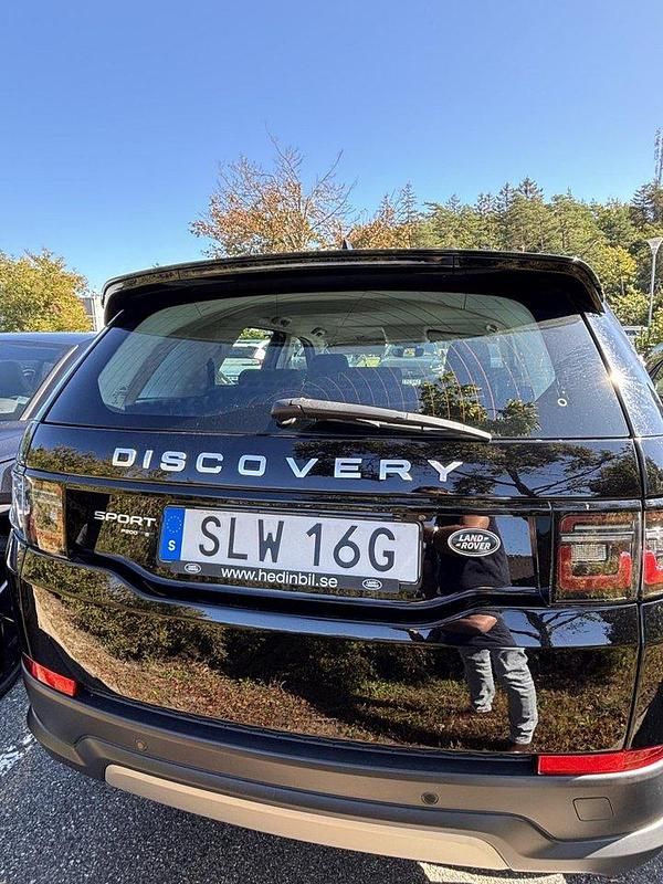 Svart Begagnad 2020 Land Rover Discovery Sport SUV | 310 000 kr (Marknadspris) - Bild 1/4