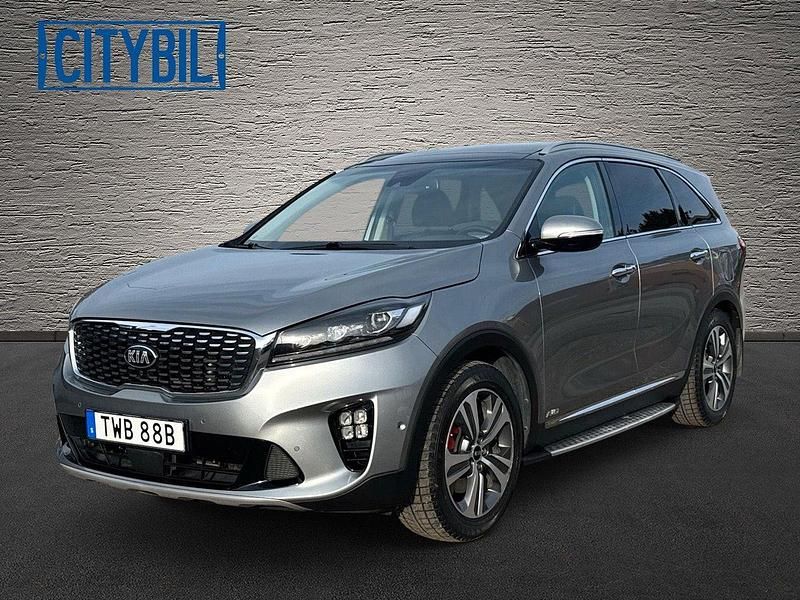 Grå Begagnad 2019 Kia Sorento GT-Line SUV | 339 900 kr (Marknadspris) - Bild 1/4