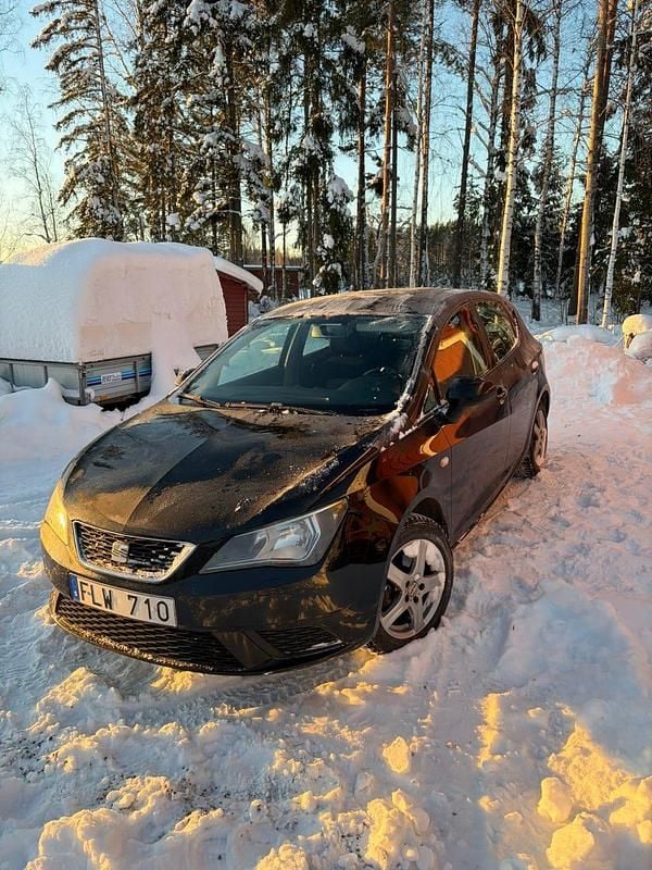 Begagnad 2013 Seat Ibiza Halvkombi | 49 900 kr (Bra pris) - Bild 1/4