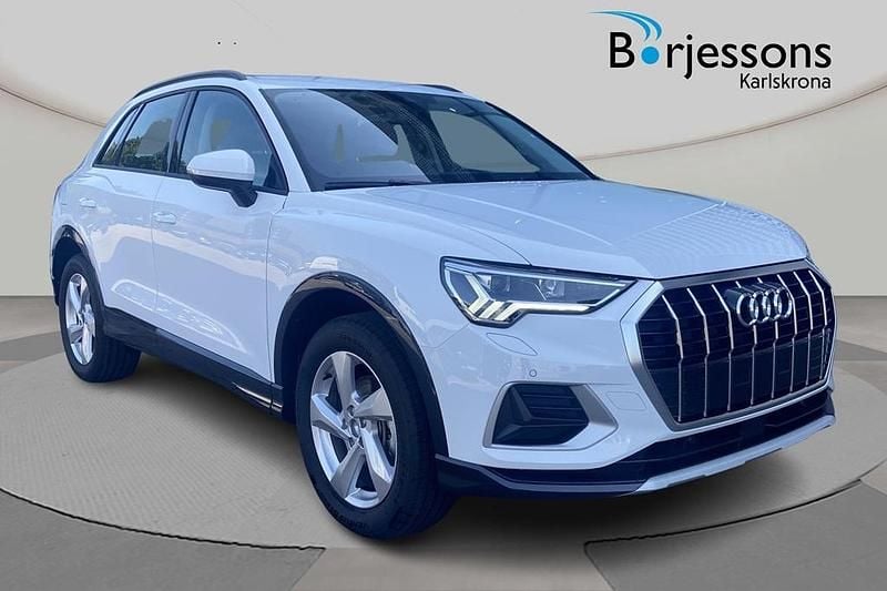 Vit Ny 2025 Audi Q3 Proline SUV | 382 900 kr - Bild 1/4