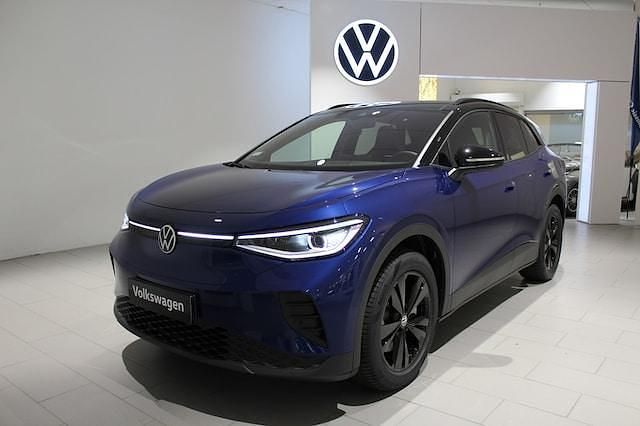Mörkblå (blue dusk metallic black) Ny 2025 VW ID.4 Pro SUV | 610 700 kr - Bild 1/4