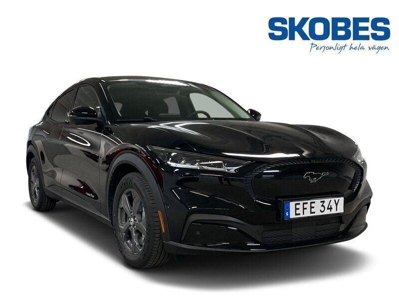 Svart Begagnad 2021 Ford Mustang Mach-E Standard Range SUV | 449 500 kr - Bild 1/3