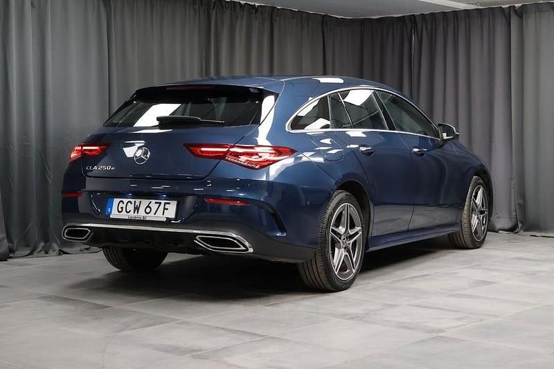 Begagnad Mercedes CLA250 Advanced Plus 218 HK (160 kW) 2022 Blå Sedan