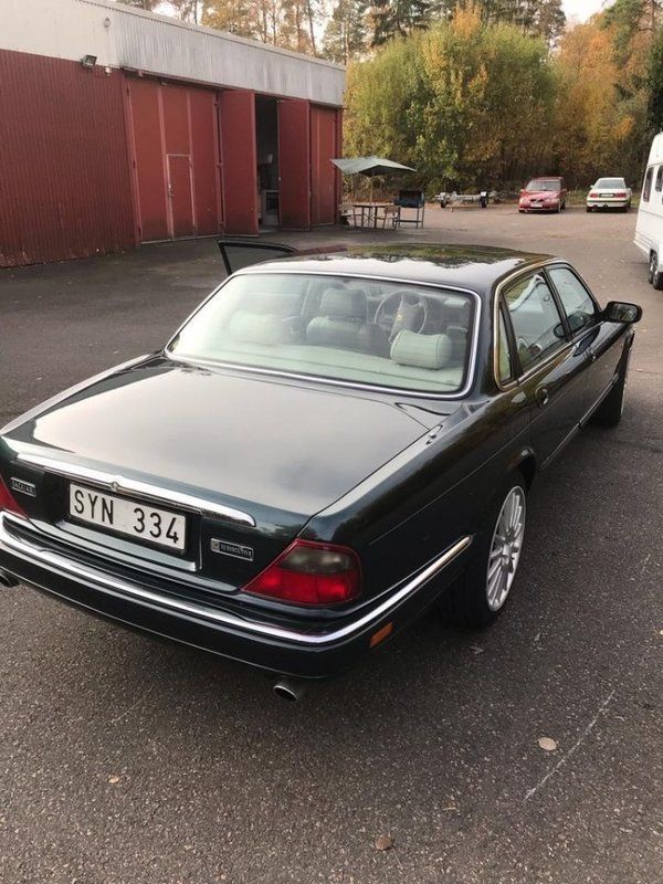 Jaguar xj executive
