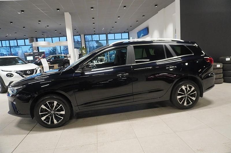 Begagnad MG MG5 EV 130 kW (177 HK) 2022 Svart Kombi