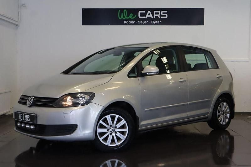 Ljusbrun Begagnad 2009 VW Golf Plus Cross Minibuss | 84 900 kr (Lite dyr) - Bild 1/4