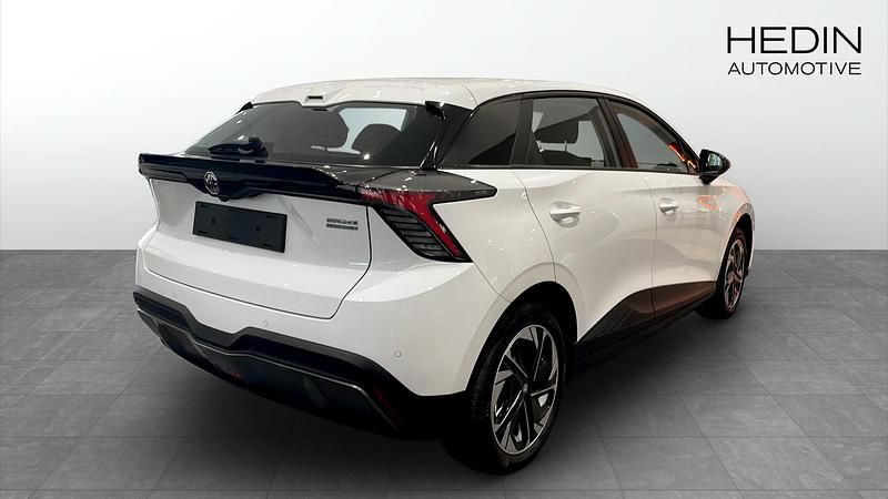 Begagnad MG MG4 EV 125 kW (170 HK) 2024 Vit Halvkombi