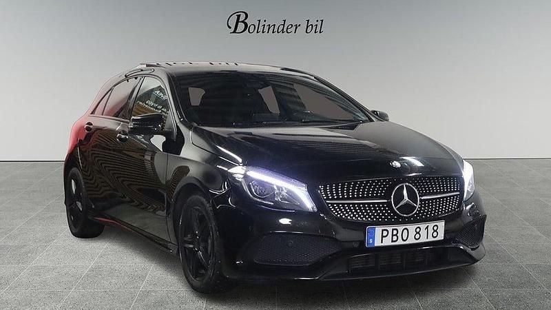 Svart Begagnad 2016 Mercedes A200 AMG Halvkombi | 158 900 kr (Dyr) - Bild 1/4