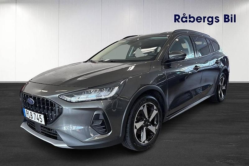 Grå Begagnad 2022 Ford Focus Active Kombi | 214 800 kr (Lite dyr) - Bild 1/4