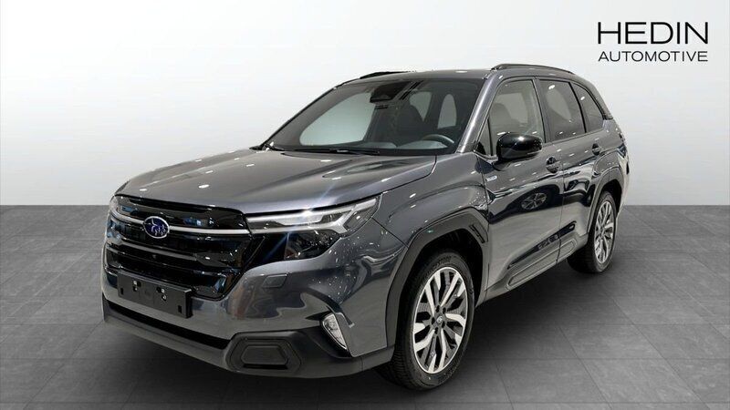 Grå (grey) Ny 2025 Subaru Forester SUV | 463 400 kr (Marknadspris) - Bild 1/4