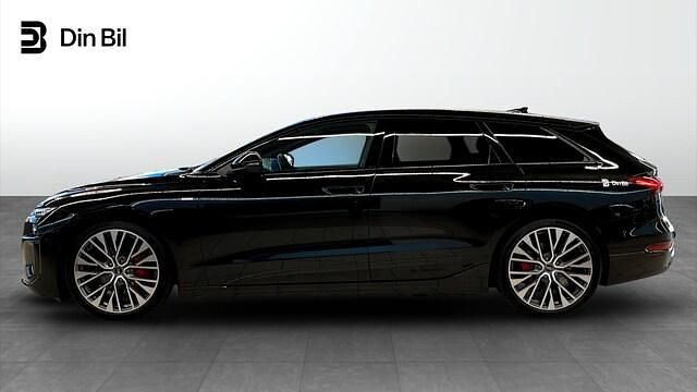 Begagnad Audi A6 e-tron S-Line 339 kW (462 HK) 2025 Mytsvart metallic Kombi
