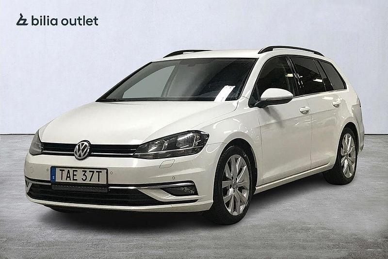 Vit Begagnad 2020 VW Golf VIII GT Kombi | 179 900 kr (Marknadspris) - Bild 1/3