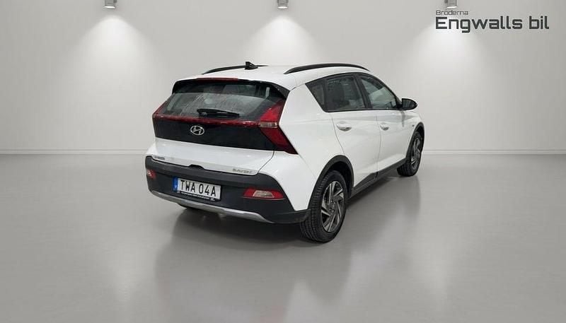 Begagnad Hyundai Bayon Essential 101 HK (74 kW) 2022 Vit SUV