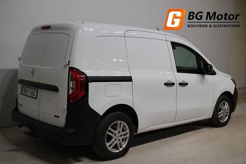 Begagnad Renault Kangoo 89 kW (122 HK) 2023 Vit Minibuss
