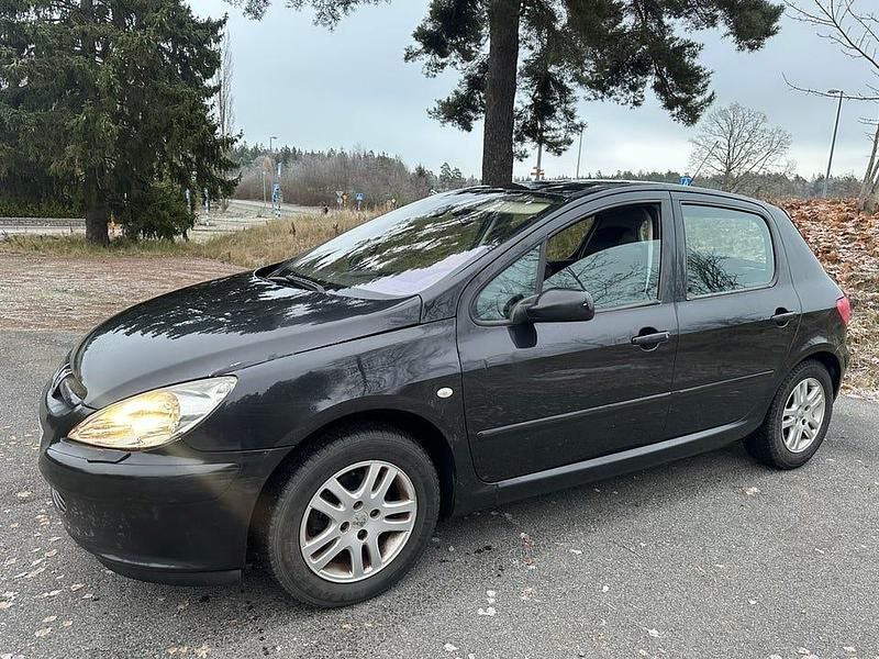 Begagnad 2005 Peugeot 307 Griffe Halvkombi | 20 000 kr (Marknadspris) - Bild 1/4