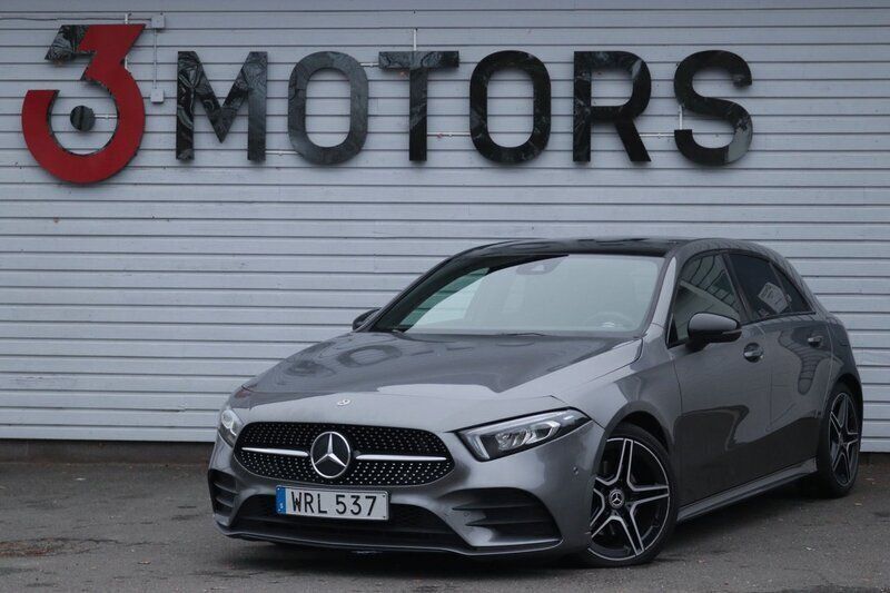Mörkgrå Begagnad 2018 Mercedes A200 AMG Halvkombi | 239 700 kr (Marknadspris) - Bild 1/4