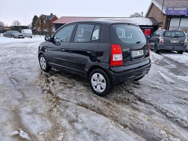 Begagnad Kia Picanto EX 61 HK (44 kW) 2007 Svart Halvkombi