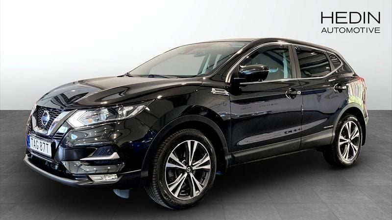 Svart (black) Begagnad 2019 Nissan Qashqai N-Connecta SUV | 189 800 kr (Marknadspris) - Bild 1/4