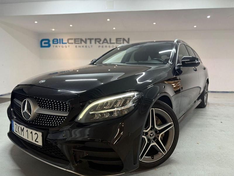 Svart Begagnad 2018 Mercedes C200 AMG line Kombi | 244 900 kr (Marknadspris) - Bild 1/4