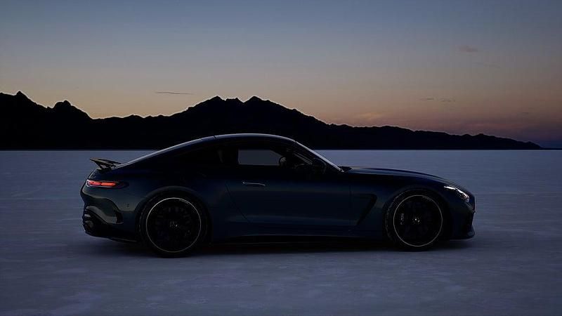 Ny Mercedes AMG GT 63 AMG 612 HK (450 kW) 2025 Sportkupé