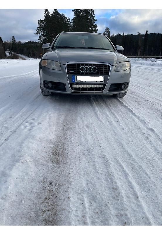 Begagnad 2007 Audi A4 | 35 000 kr (Marknadspris) - Bild 1/4