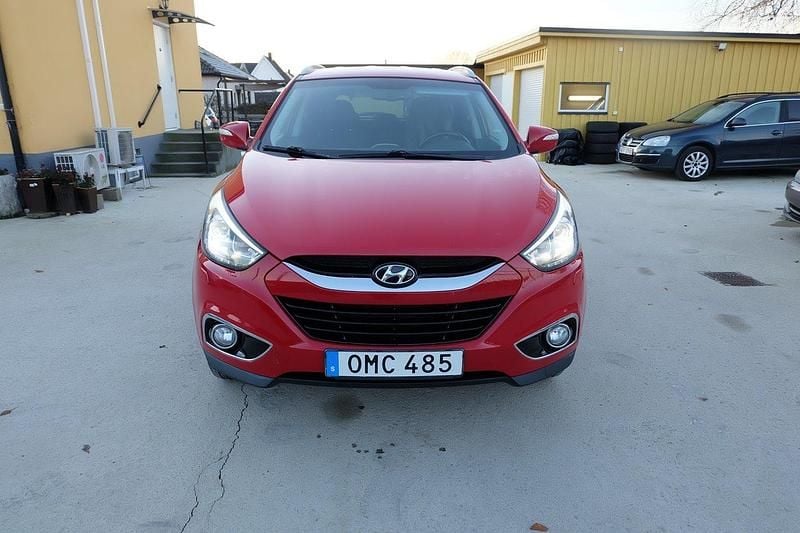 Röd Begagnad 2014 Hyundai ix35 Premium SUV | 84 900 kr (Bra pris) - Bild 1/4