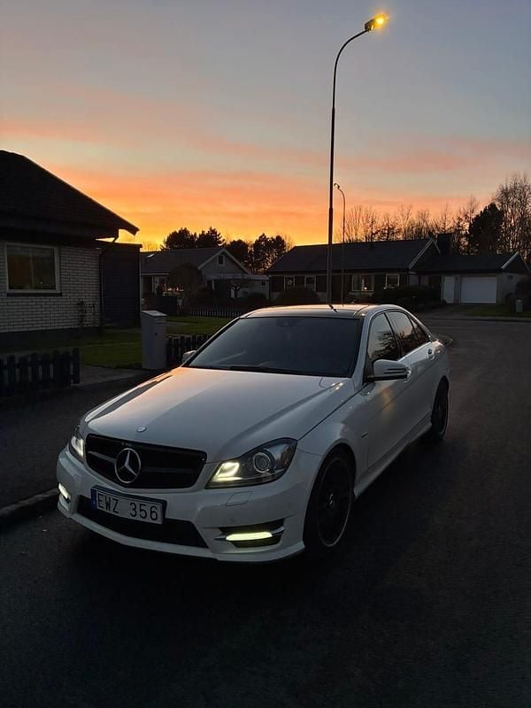 Begagnad Mercedes C250 204 HK (150 kW) 2012