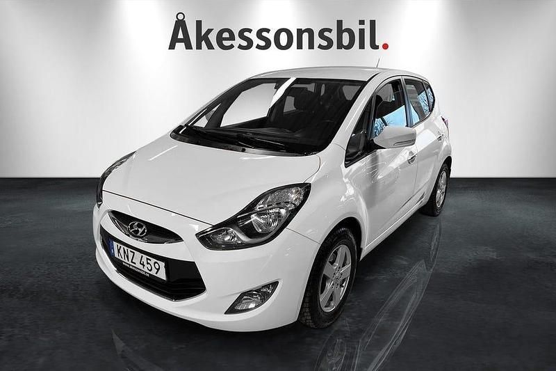Vit Begagnad 2014 Hyundai ix20 Halvkombi | 104 900 kr (Marknadspris) - Bild 1/4