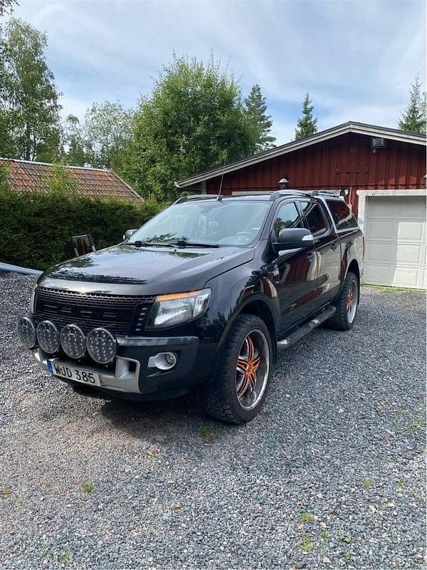 Svart Begagnad 2015 Ford Ranger Wildtrack Pickup | 140 000 kr (Bra pris) - Bild 1/4