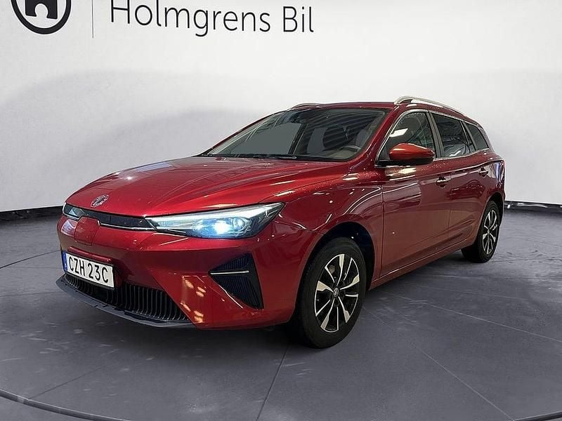 Röd Begagnad 2022 MG MG5 EV Comfort Kombi | 184 900 kr (Bra pris) - Bild 1/4