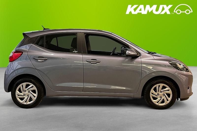 Begagnad Hyundai i10 67 HK (49 kW) 2024 Blå Halvkombi