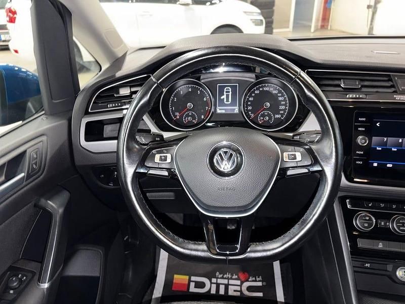 Begagnad VW Touran R-line 150 HK (110 kW) 2020 Blå Minibuss