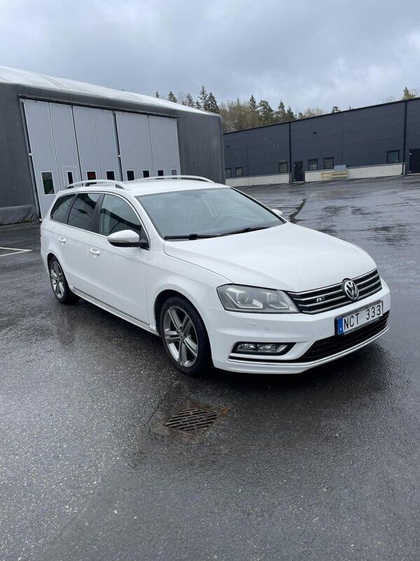 Vit Begagnad 2013 VW Passat GT Kombi | 90 000 kr (Marknadspris) - Bild 1/4