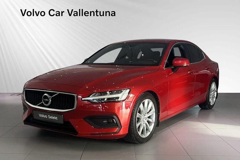 Begagnad Volvo S60 Momentum 192 HK (141 kW) 2020 Röd Sedan