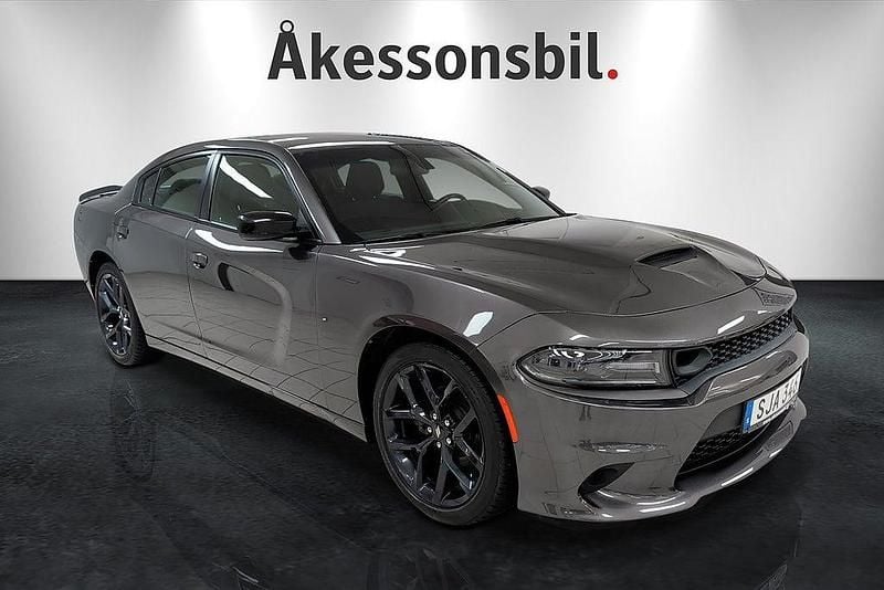 Grå Begagnad 2020 Dodge Charger Sedan | 249 000 kr - Bild 1/4