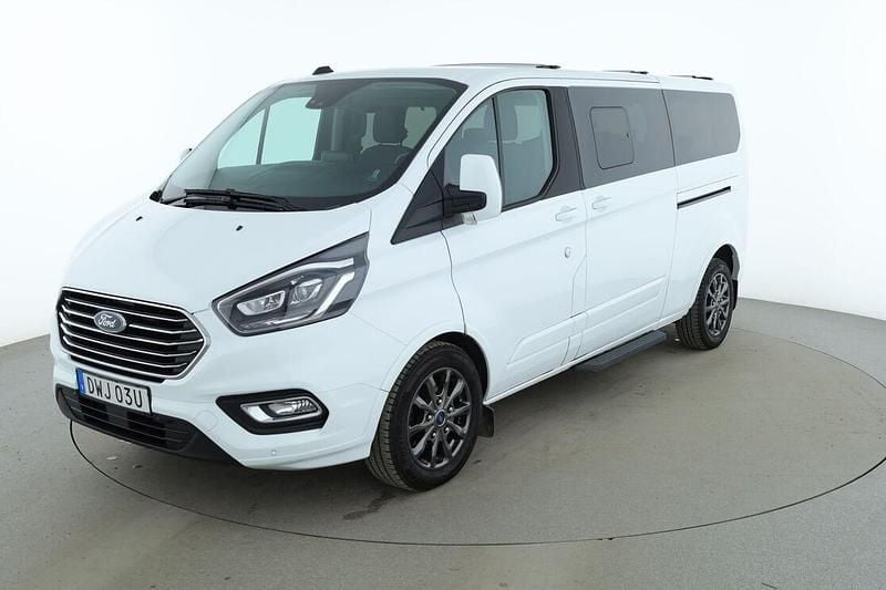 Vit Begagnad 2023 Ford Tourneo Minibuss | 415 000 kr (Superpris) - Bild 1/3