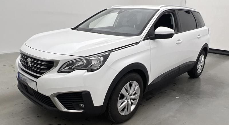Vit Begagnad 2019 Peugeot 5008 Minibuss | 229 000 kr (Marknadspris) - Bild 1/4