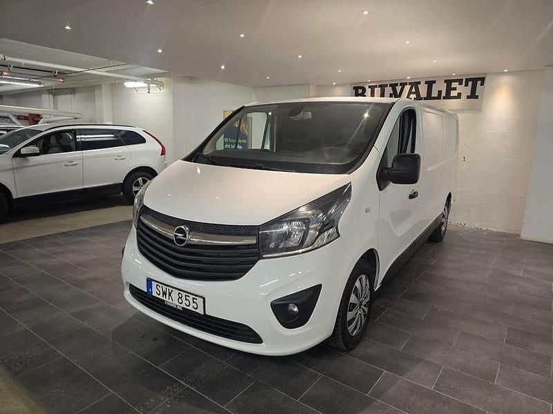Begagnad Opel Vivaro 116 HK (85 kW) 2015 Vit Minibuss