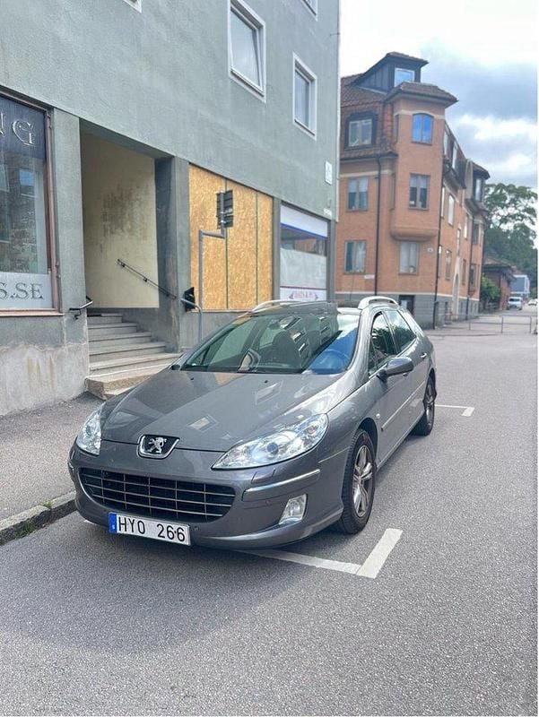 Grå Begagnad 2008 Peugeot 407 Kombi | 22 000 kr (Marknadspris) - Bild 1/4