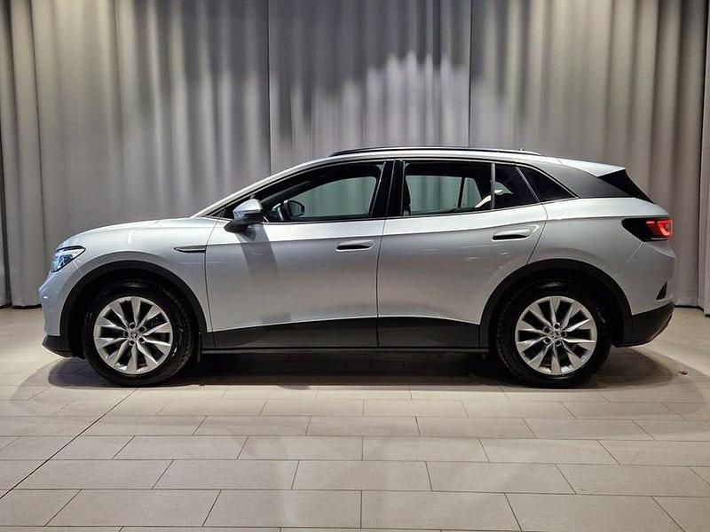 Begagnad VW ID.4 Pro Performance 150 kW (204 HK) 2023 Silver SUV