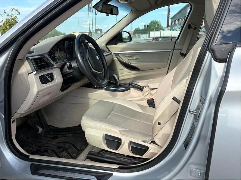 Begagnad BMW 328 Gran Turismo 245 HK (180 kW) 2014 Silver Halvkombi