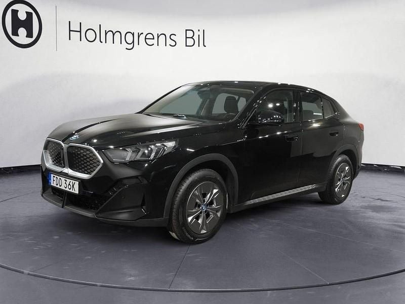 Begagnad BMW iX2 Shadowline 230 kW (313 HK) 2024 Svart ii SUV
